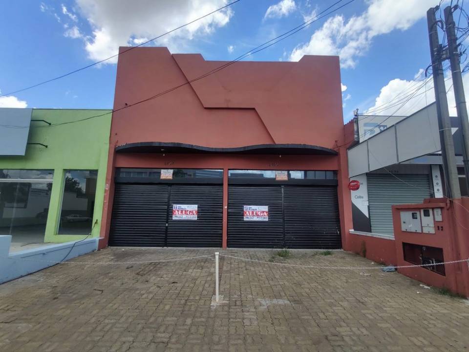 Salão Comercial / Loja em Vila Mollon