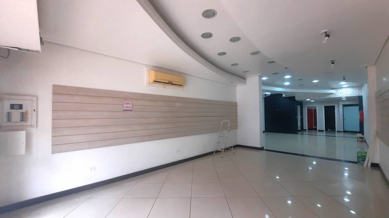Salão Comercial / Loja em Centro
