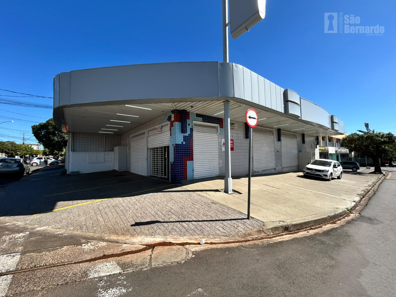 Salão Comercial / Loja em Jardim Pérola