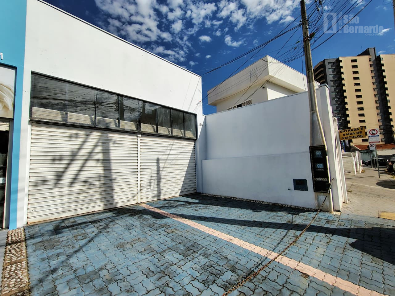 Salão Comercial / Loja em Centro