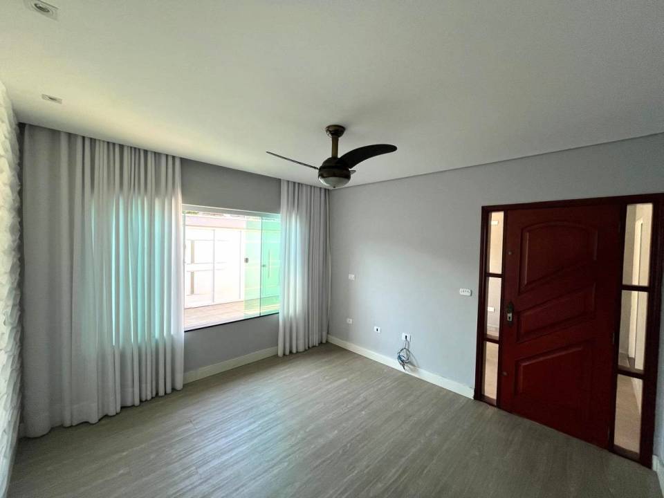 Casa em Parque Novo Mundo