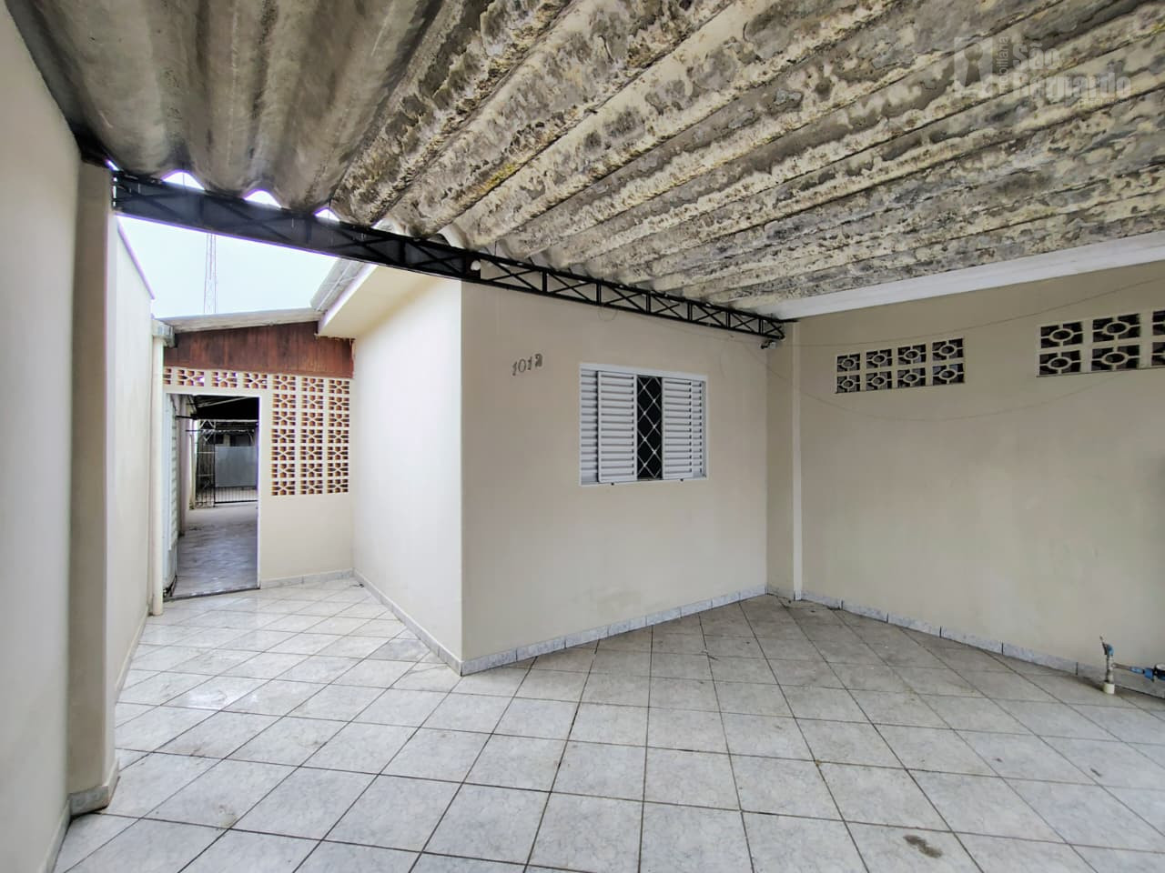 Casa em Loteamento Industrial