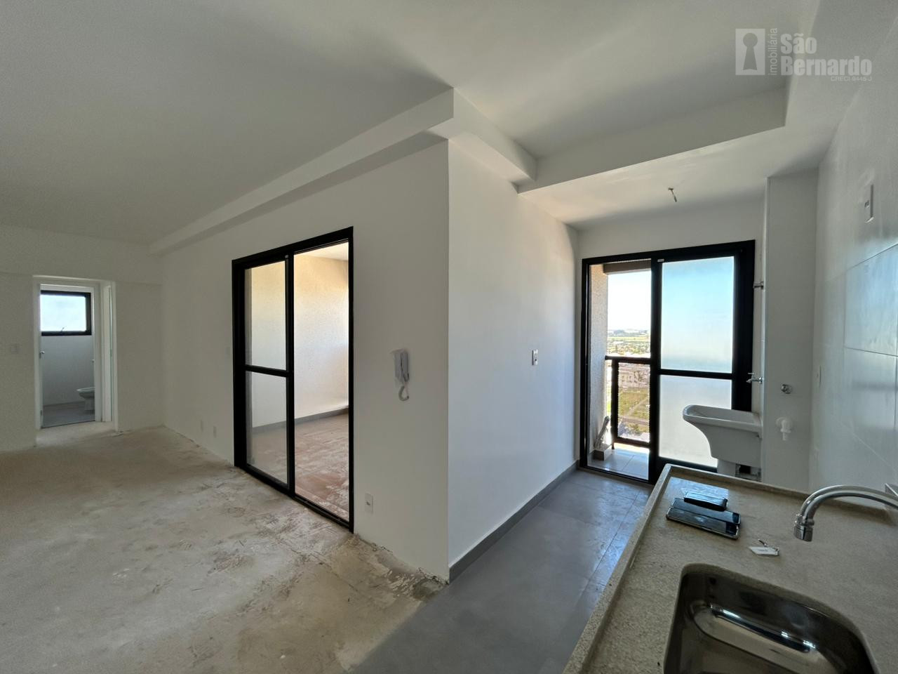 Apartamento em Jardim Jacyra