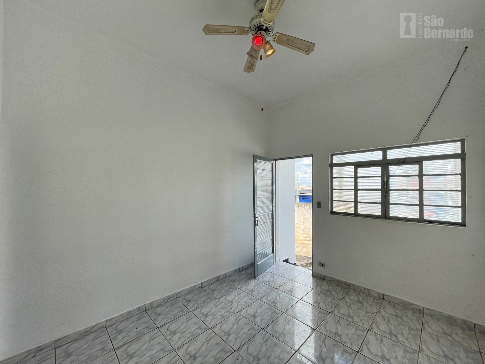 Casa com 2 dormitórios para locação por R$ 1.200,00/mês - São Luiz - Americana/SP — foto 4
