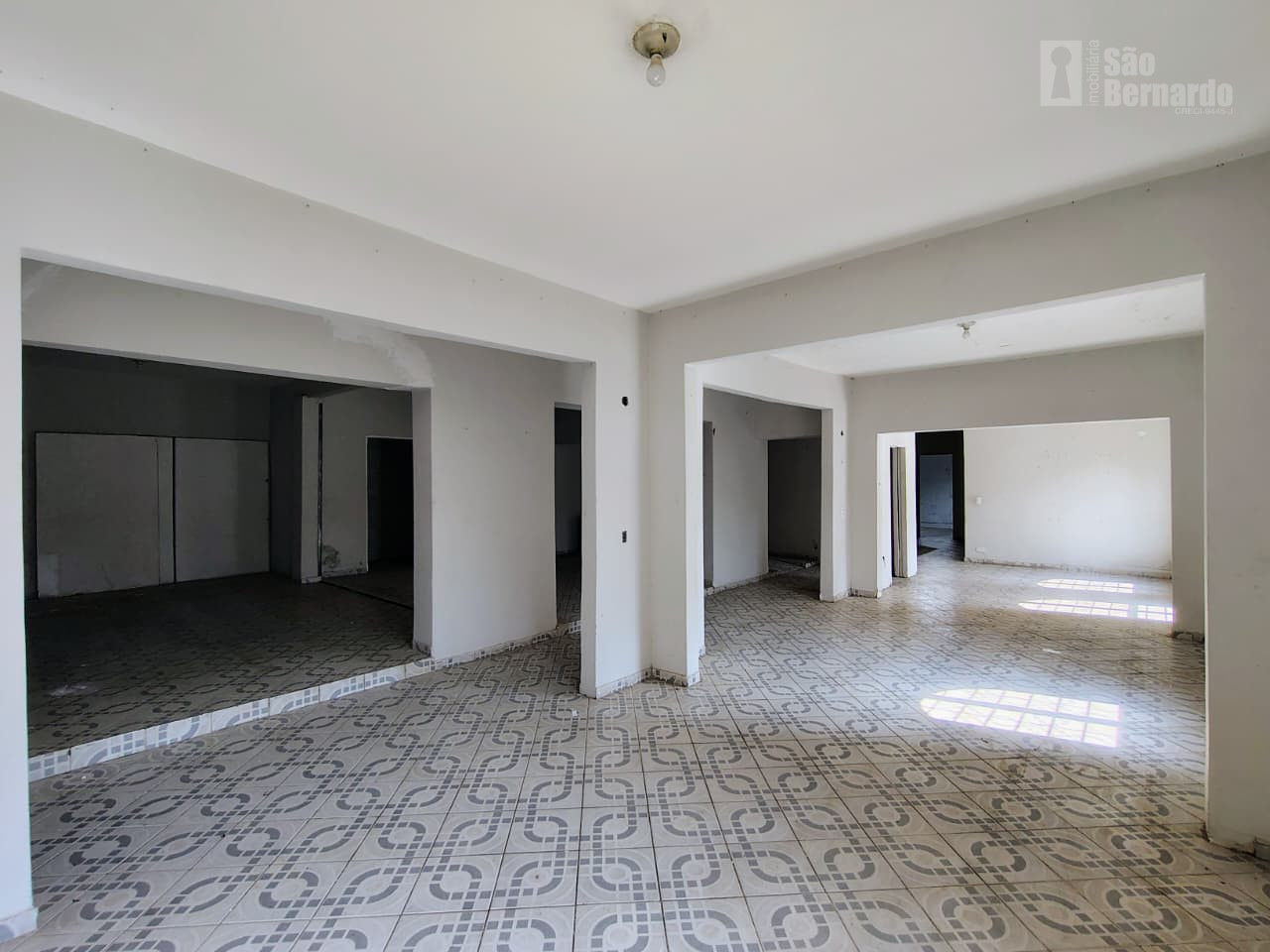 Casa comercial em Centro