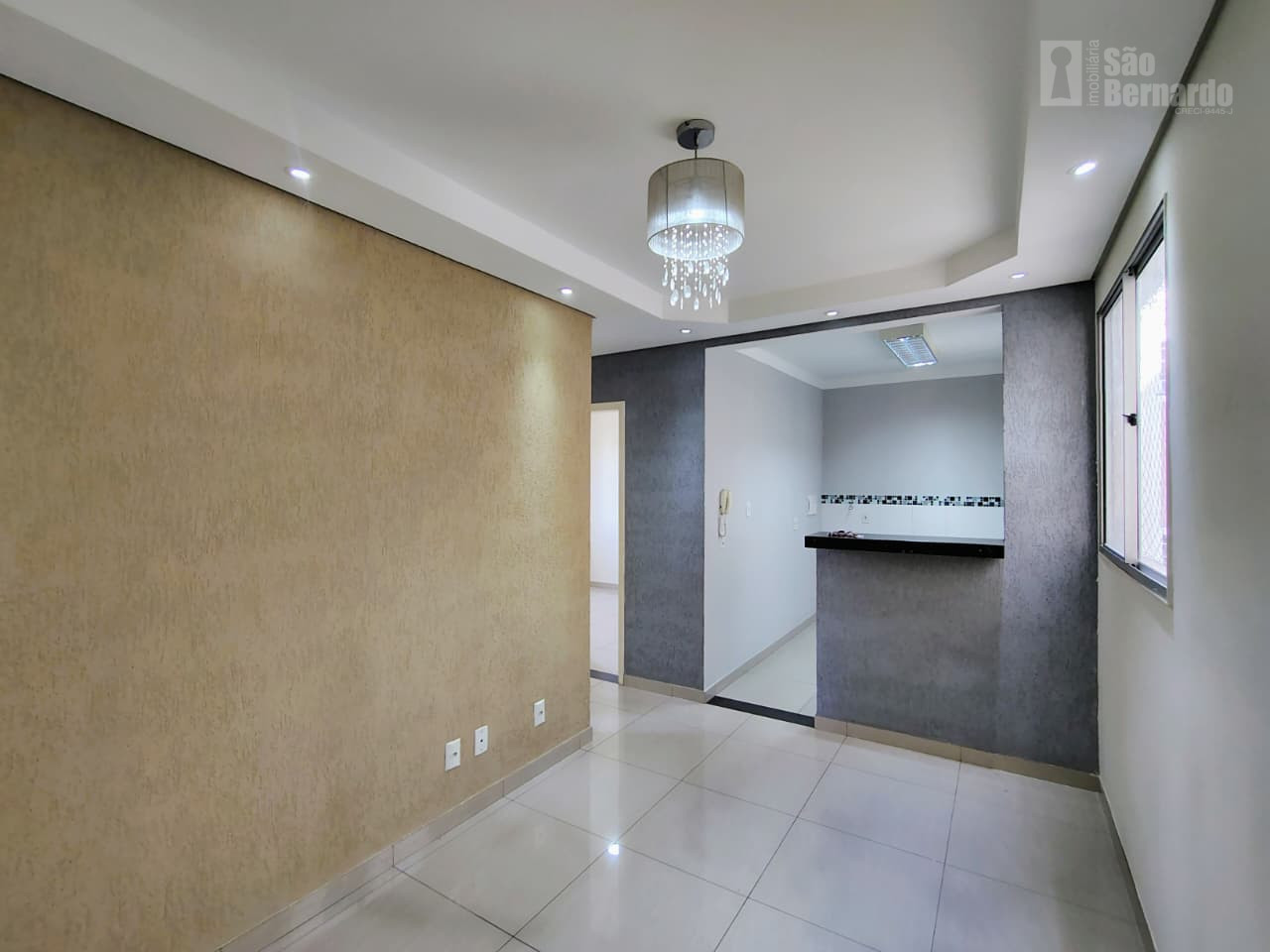 Apartamento em Loteamento Industrial Machadinho