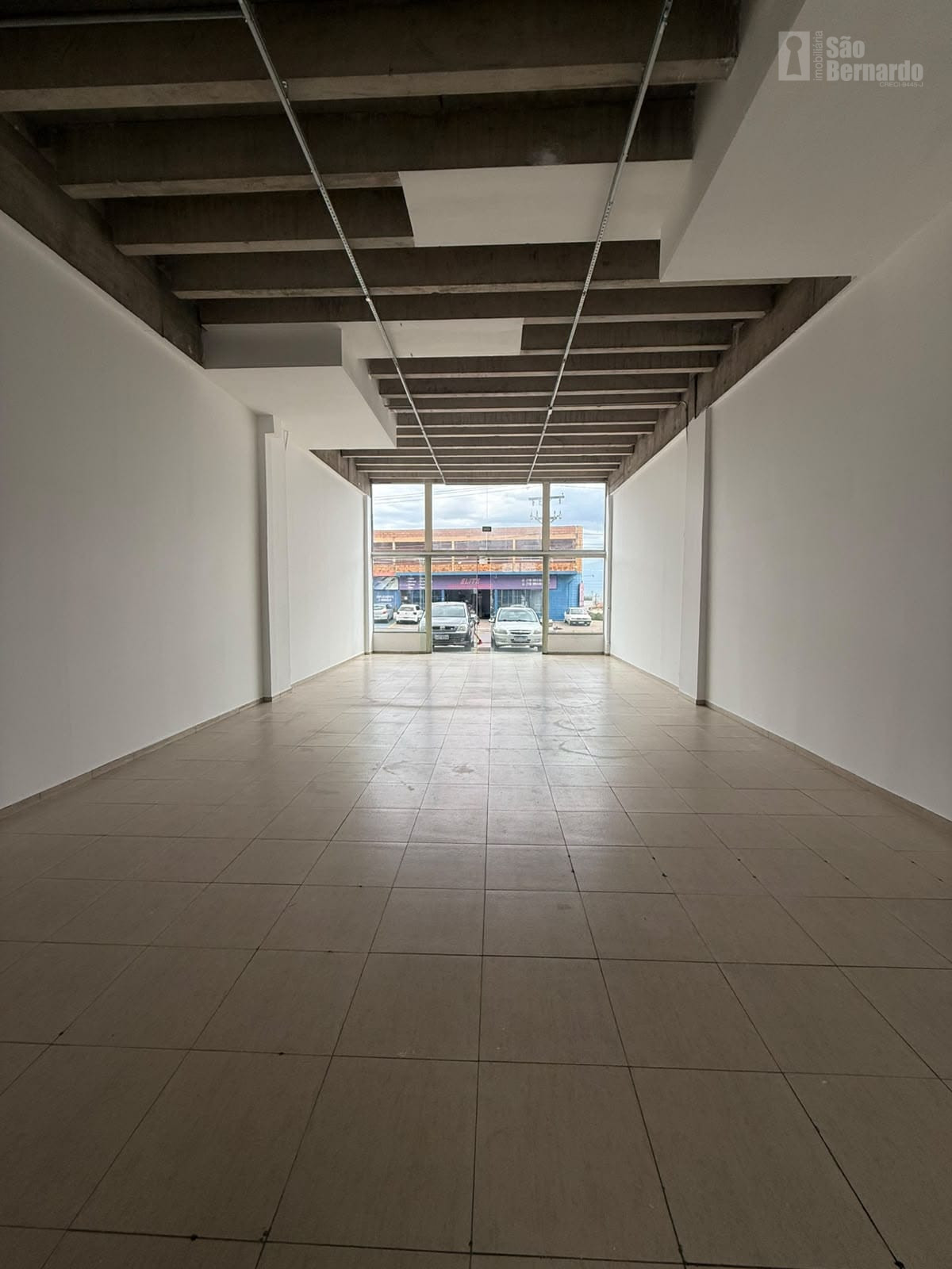 Salão Comercial / Loja em Vale do Rio Branco