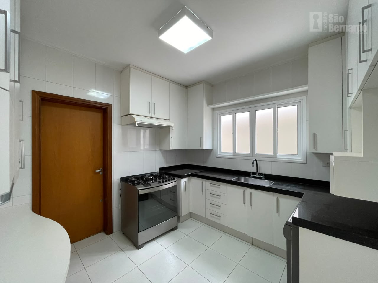 Casa em condomínio com 4 dormitórios para locação, 262m² por R$ 9.000,00/mês - TERRAS DO IMPERADOR - Americana/SP — foto 4