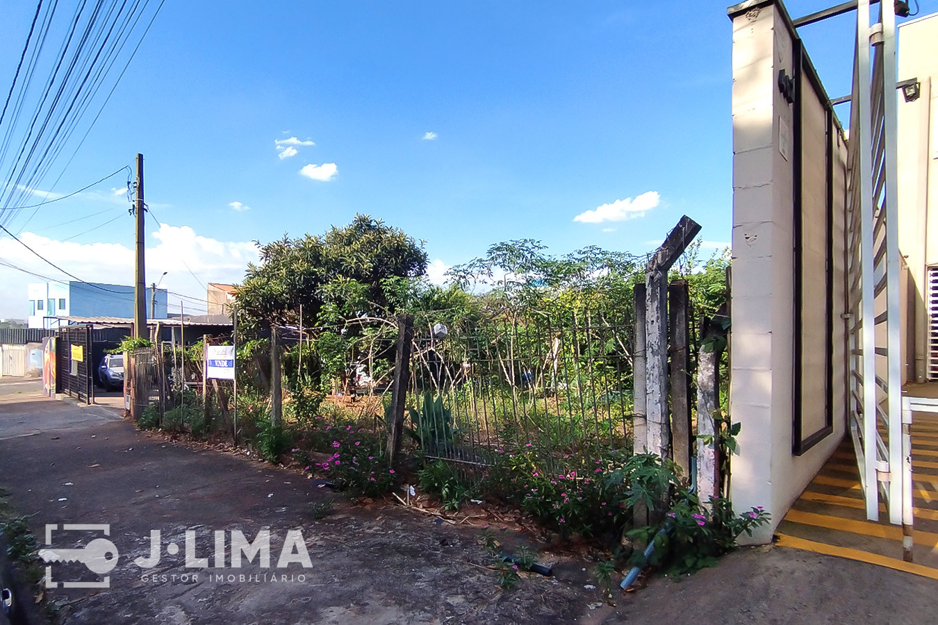 Terreno à venda em ótimo ponto do Parque Nova Carioba, em Americana (SP). Área: 333m². Valor: R$ 425.900,00 — foto 2