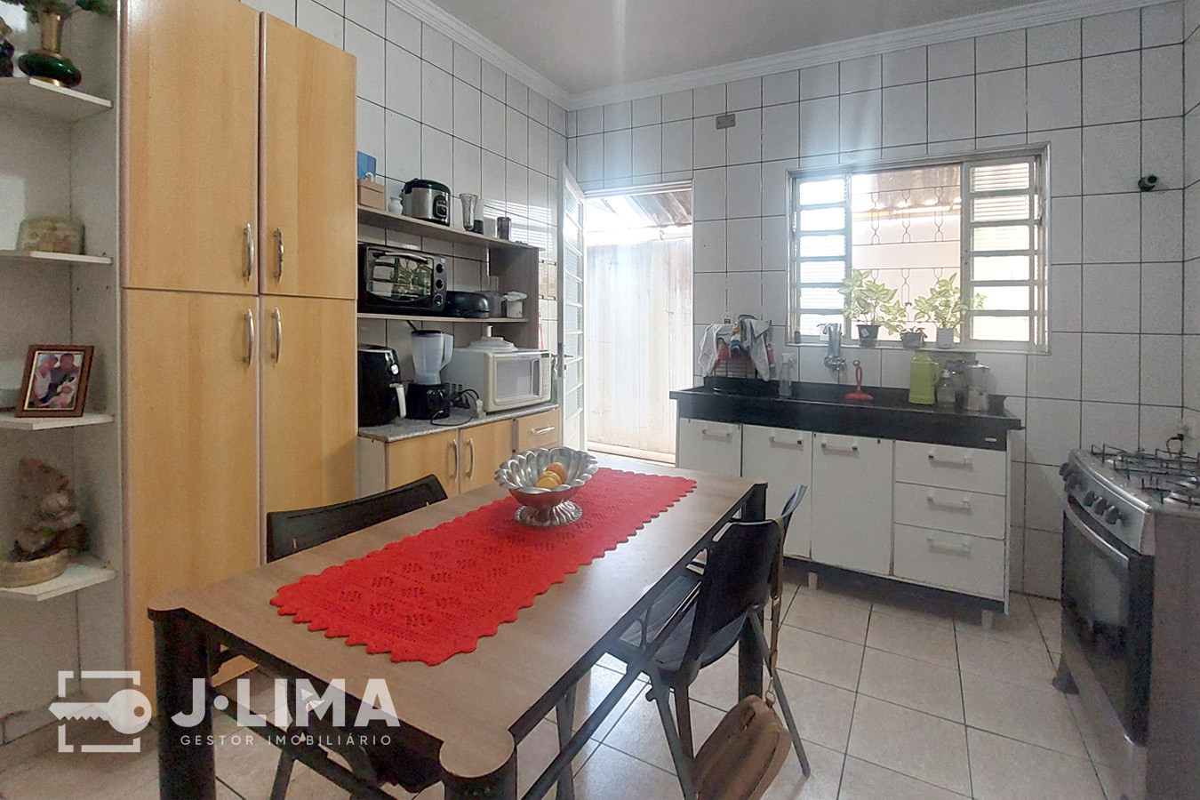 Casa frente e fundo à venda no Jardim Nossa Senhora do Carmo, em Americana (SP).  Área útil: 140m². Valor: R$ 380.000,00 — foto 3