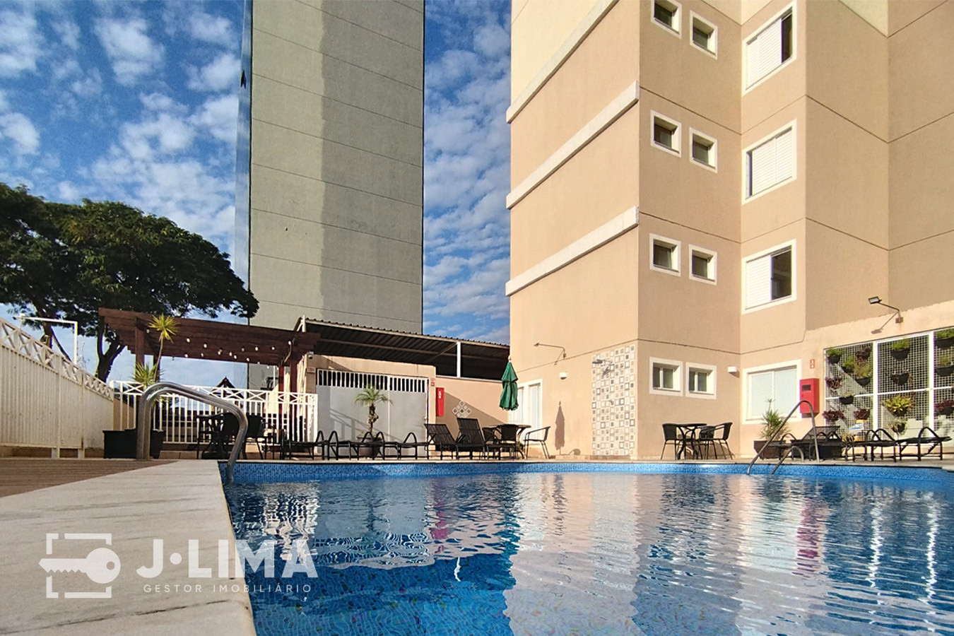 Apartamento em Jardim Santana