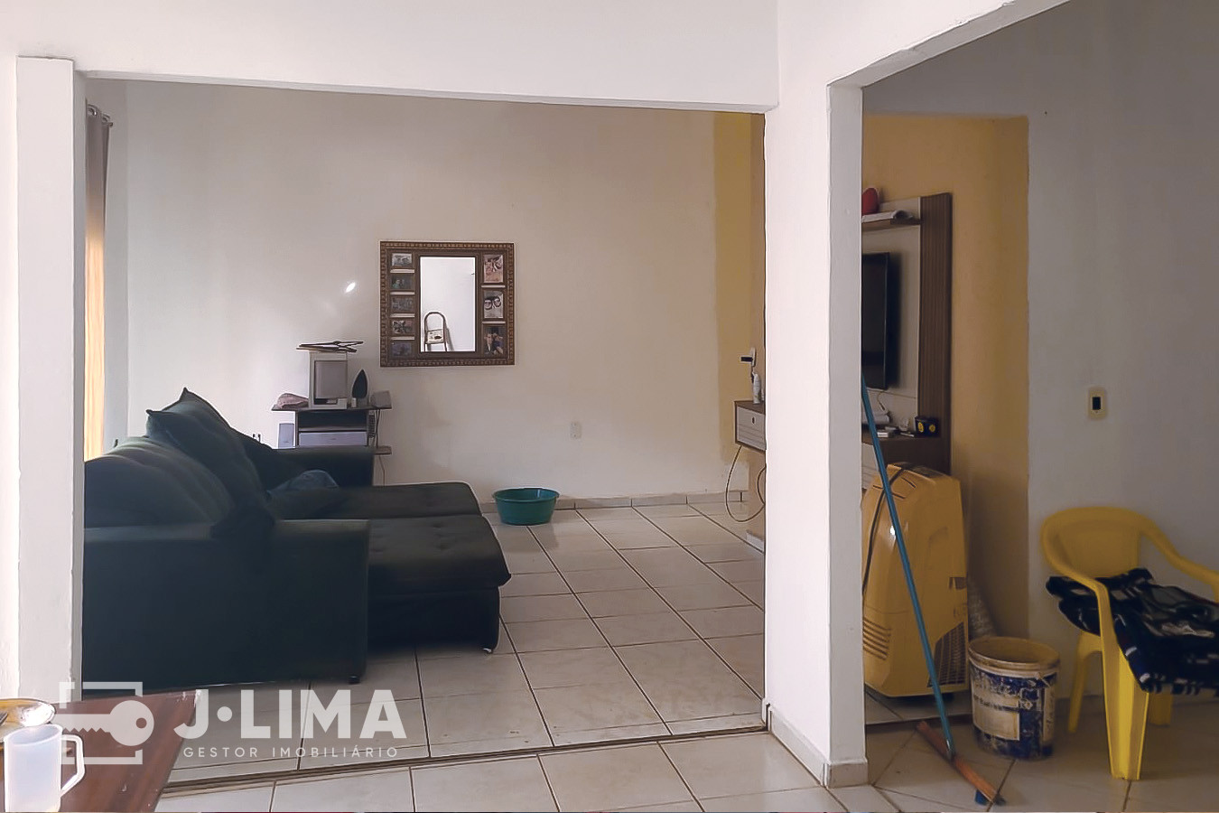 Sobrado com 2 dormitórios e um salão comercial à venda no Jardim Paulicéia, em Cardoso (SP). Área útil: 235m². Valor: R$ 270.000,00 — foto 2