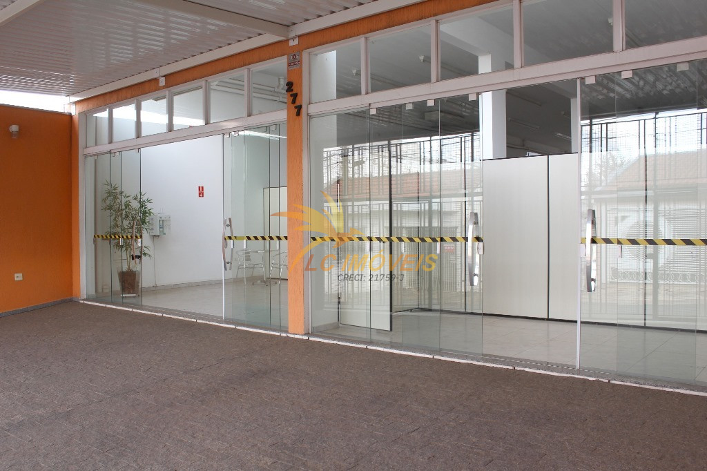 Salão Comercial / Loja em Centro
