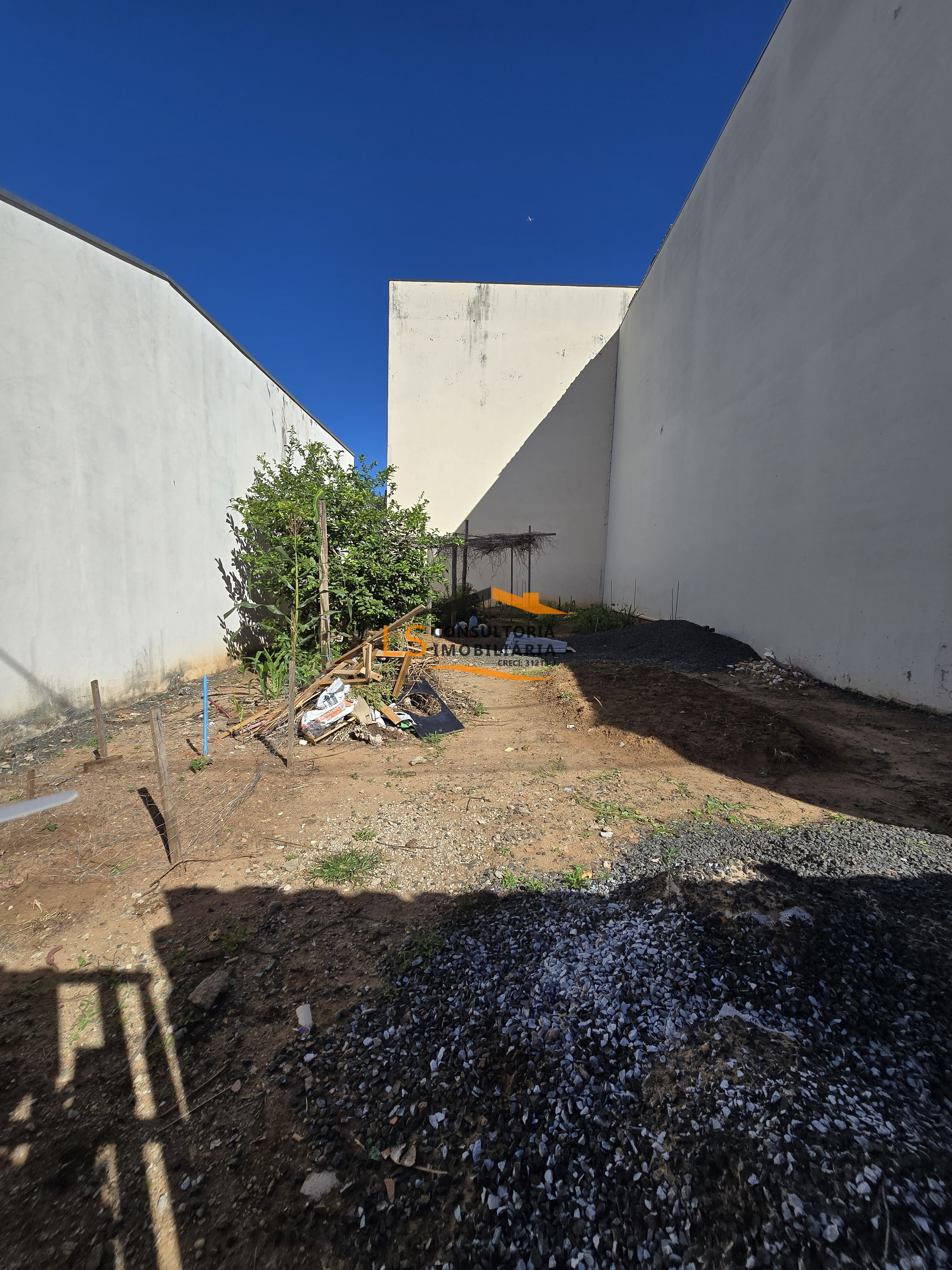 Terreno / Lote em Loteamento Residencial Jardim Esperança