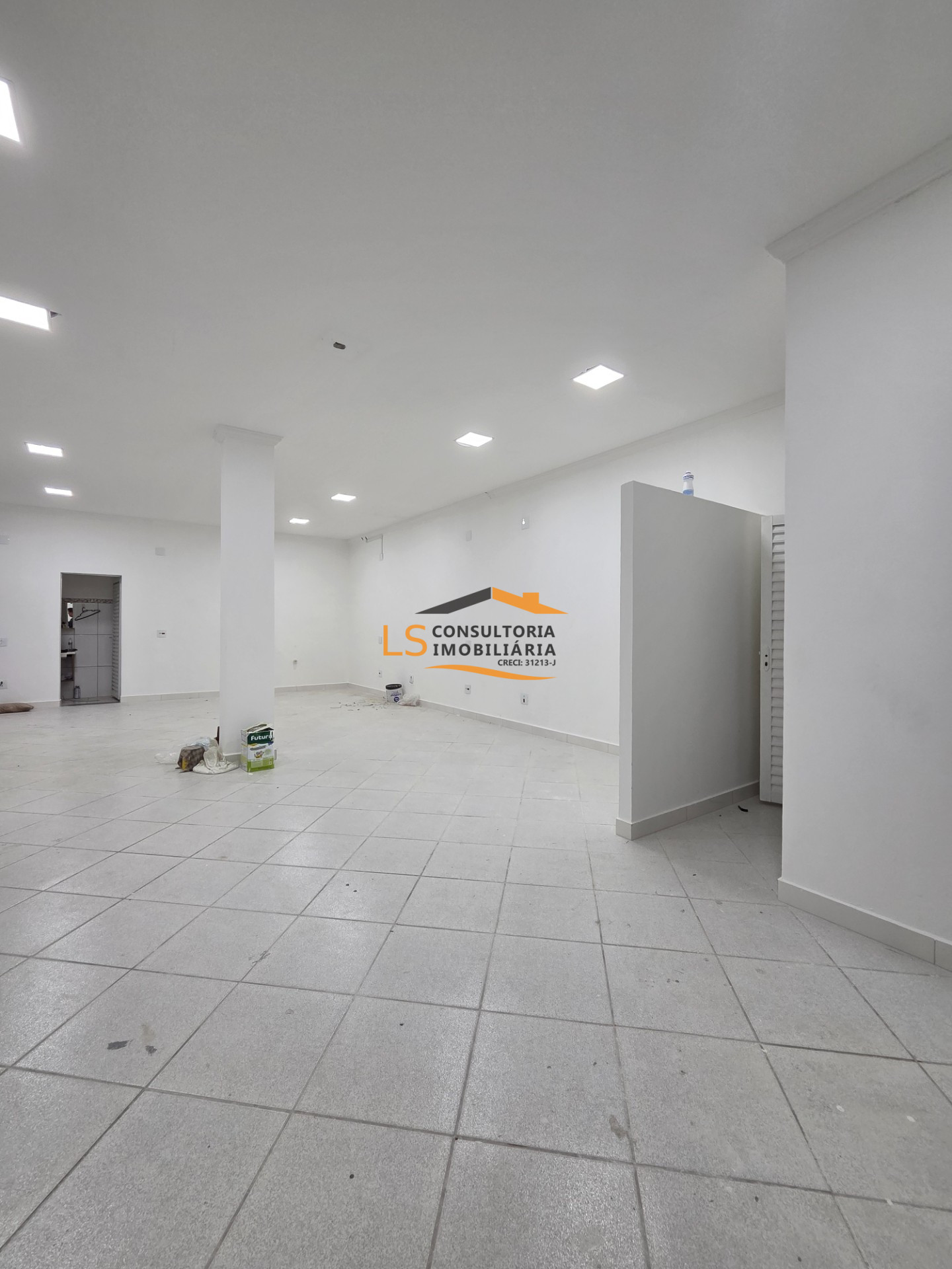 Salão Comercial / Loja em Jardim Santa Rita I