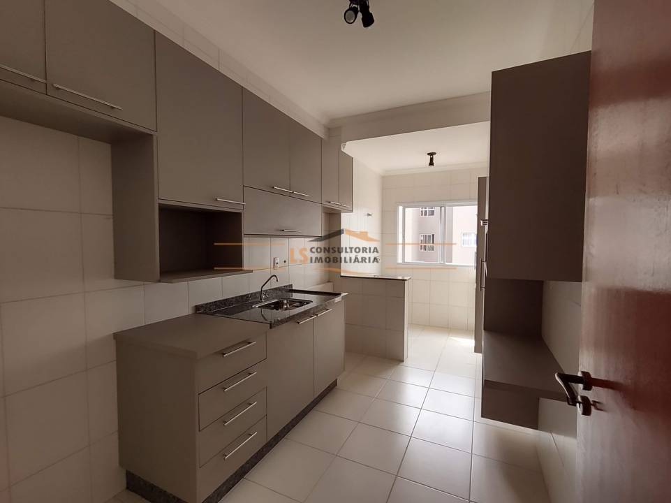 Apartamento em Vila Santa Maria