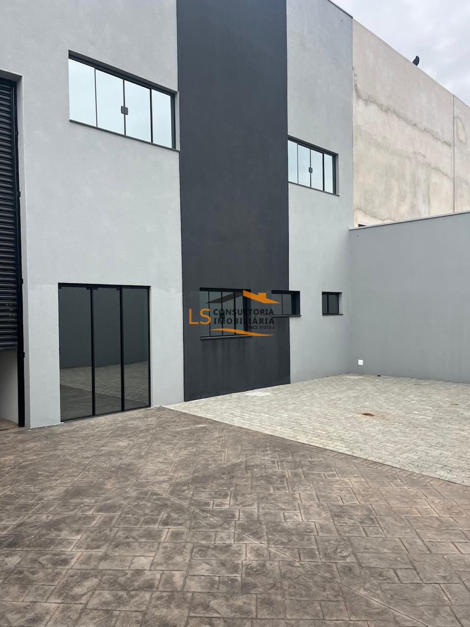 Salão Comercial / Loja em Loteamento Residencial Jardim dos Pinheiros