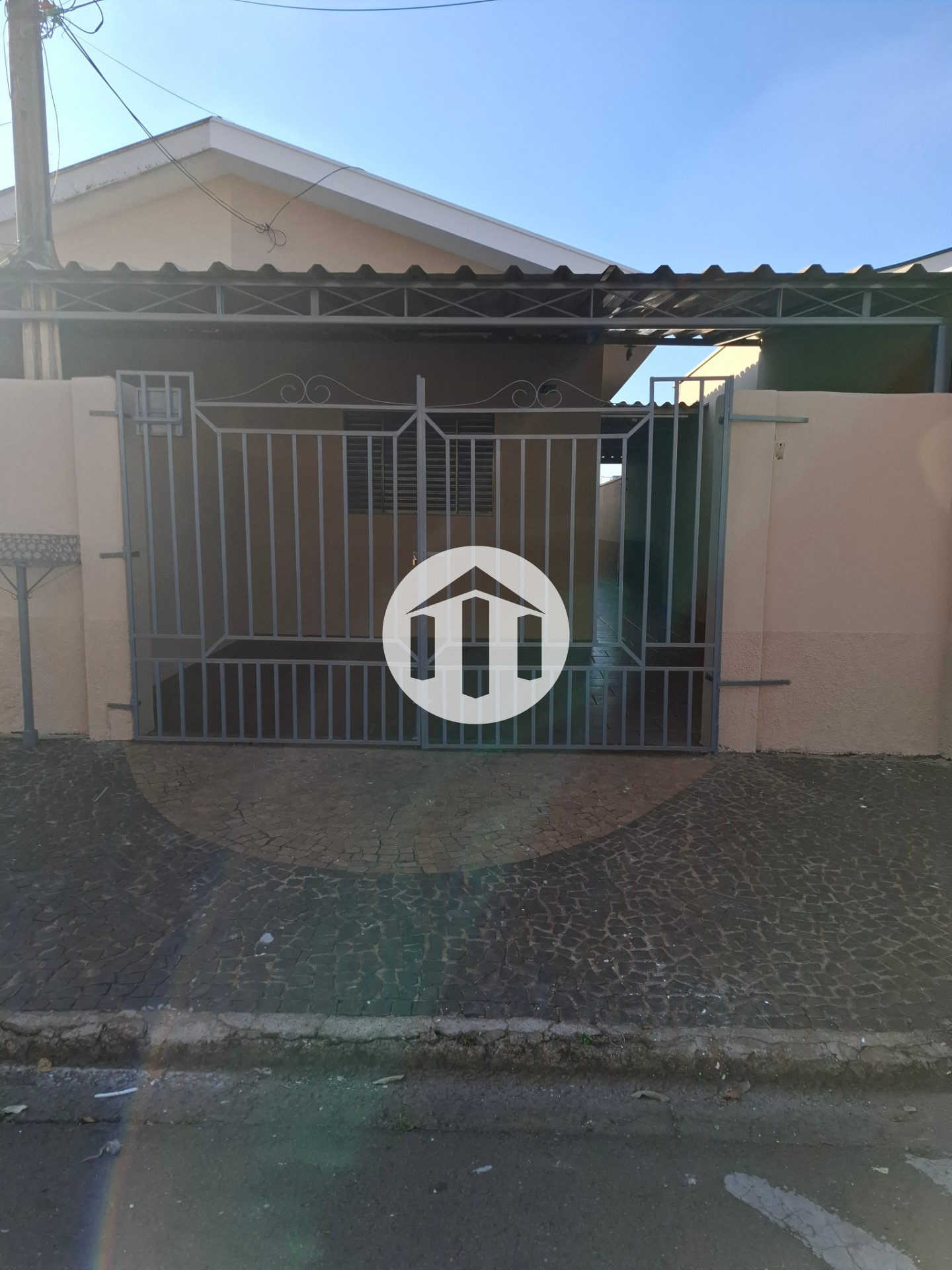 Casa em Loteamento Industrial