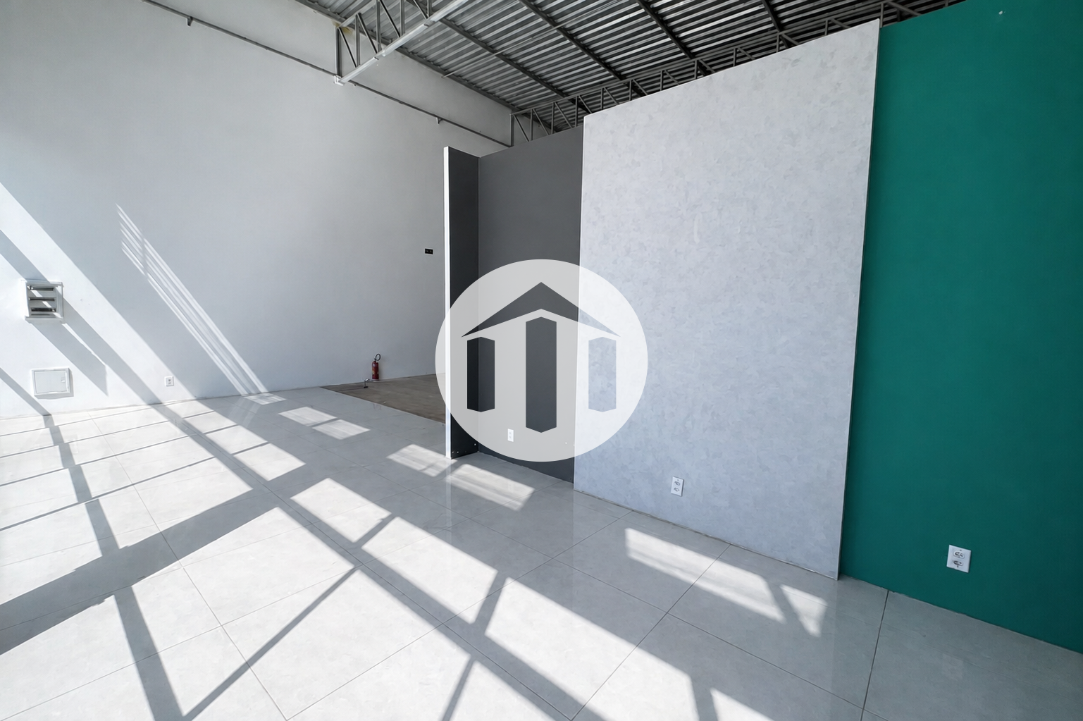 Salão Comercial para locação, 300m² por R$ 6.500,00/mês - Jardim Souza Queiroz - Santa Bárbara D'Oeste/SP — foto 2