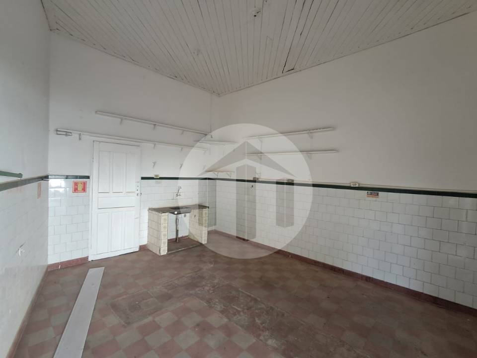 Sala Comercial / Escritorio / Consultório para locação, 131m² por R$ 1.000,00/mês - Vila Louricilda - Americana/SP — foto 3