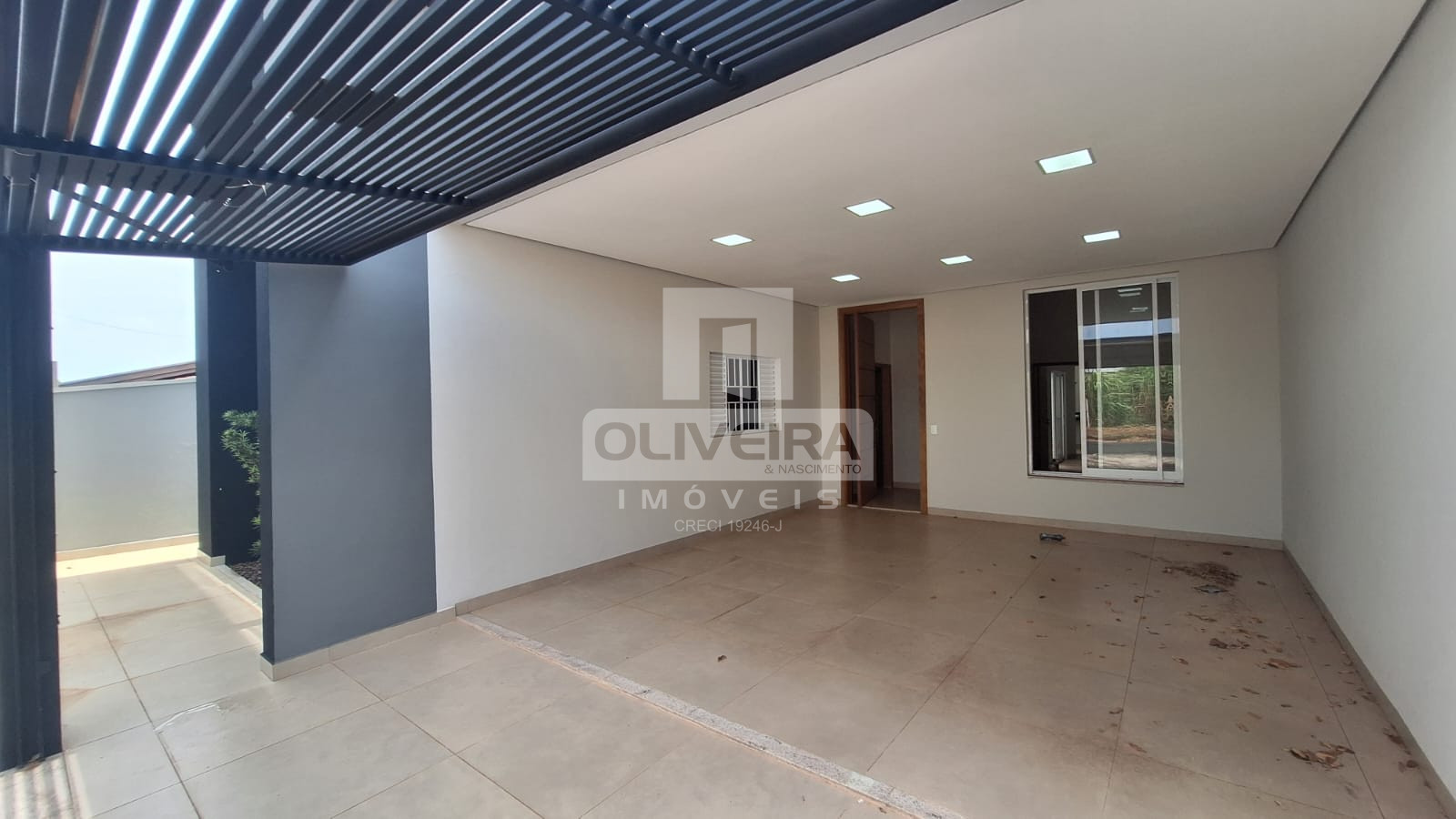 Casa com 3 dormitórios à venda, 250m² por R$ 740.000,00 - Residencial Mário Benez - Fernandópolis/SP — foto 2