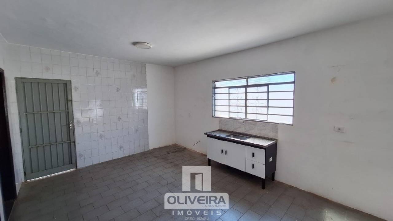Casa com 3 dormitórios à venda, 385m² por R$ 500.000,00 - Vila Louricilda - Americana/SP — foto 4