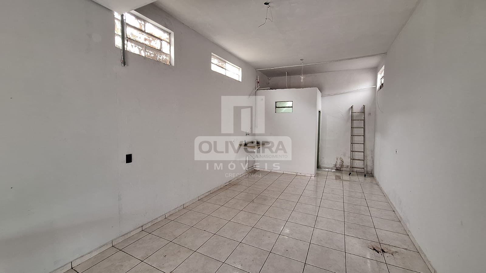 Salão Comercial / Loja em Jardim Ipiranga