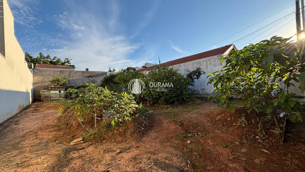 Terreno / Lote em Jardim Jacyra