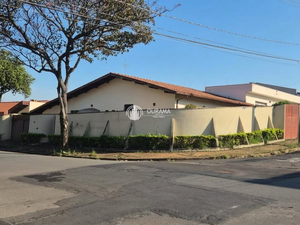 Casa em Jardim Nossa Senhora de Fátima