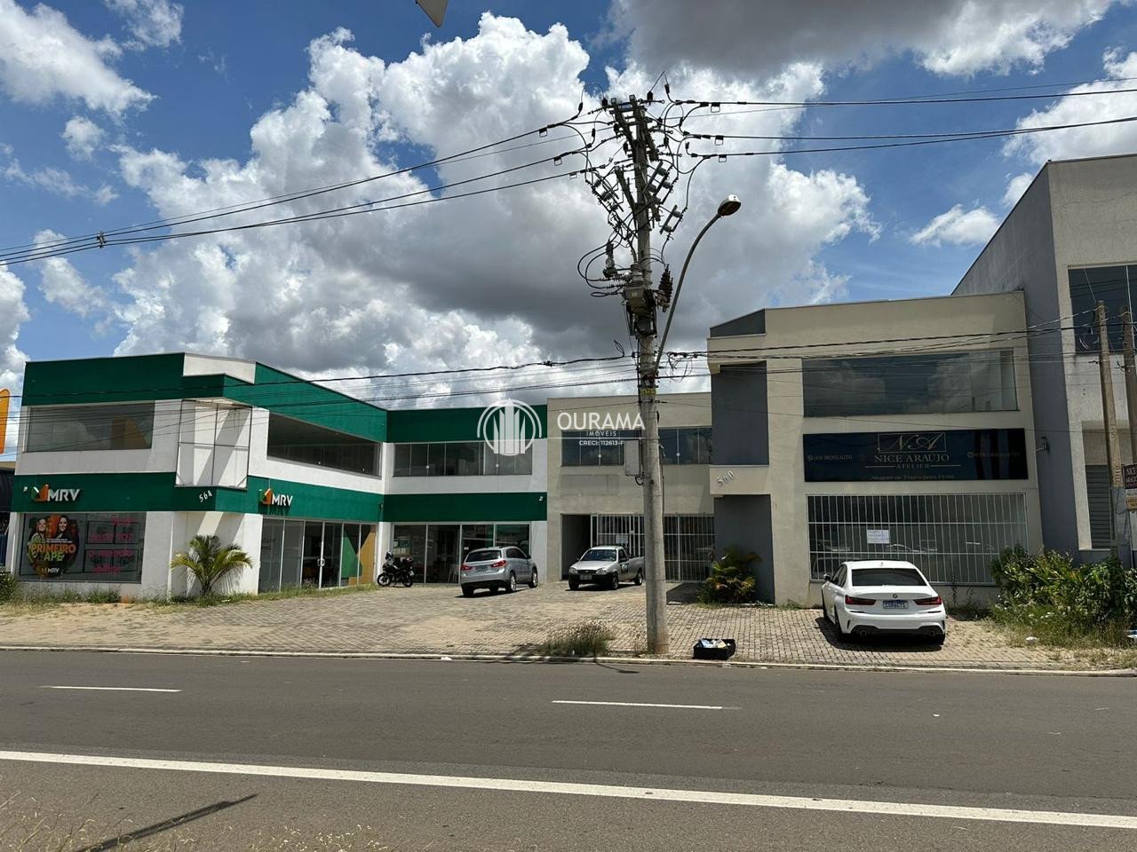 Salão Comercial / Loja em Jardim Dona Regina