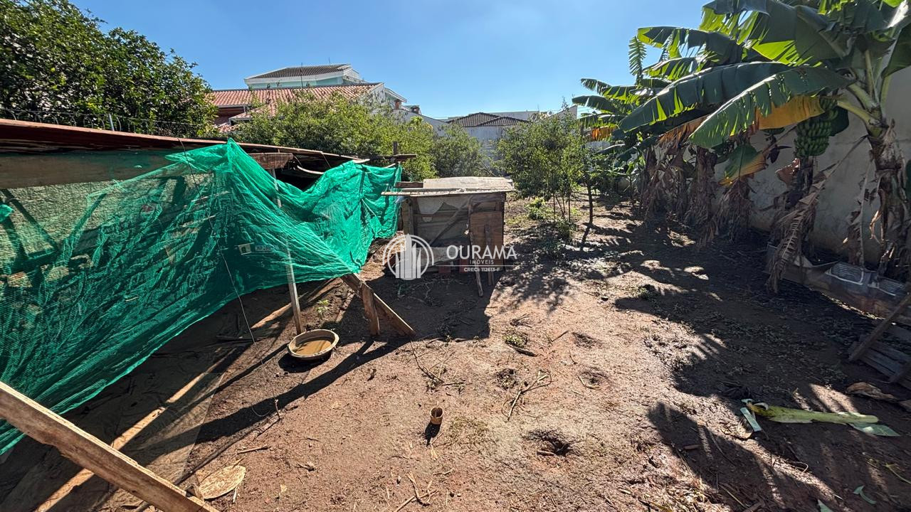 Terreno / Lote em Parque Universitário