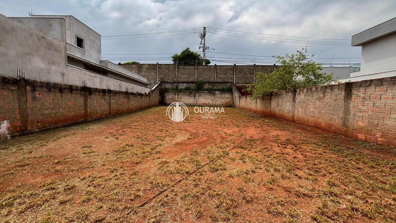 Terreno em condomínio em Residencial Mac Knight