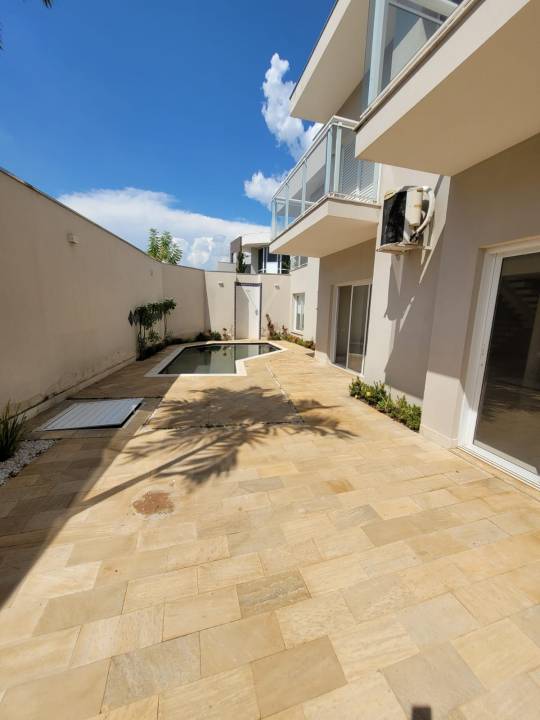 Casa em condomínio em Loteamento Residencial Jardim dos Ipês Amarelos