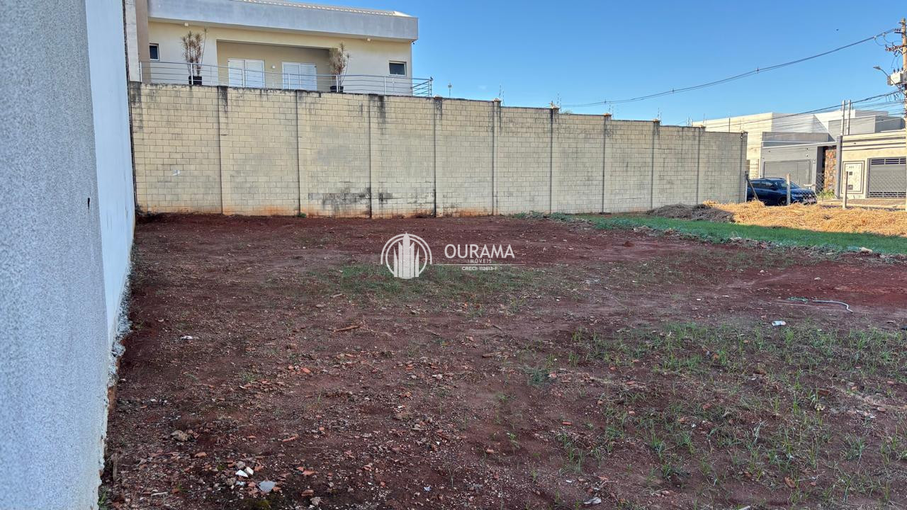 Terreno / Lote em Parque Universitário