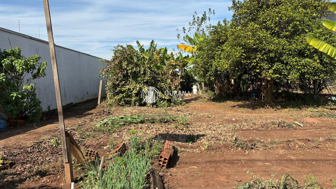 Terreno / Lote em Parque Universitário