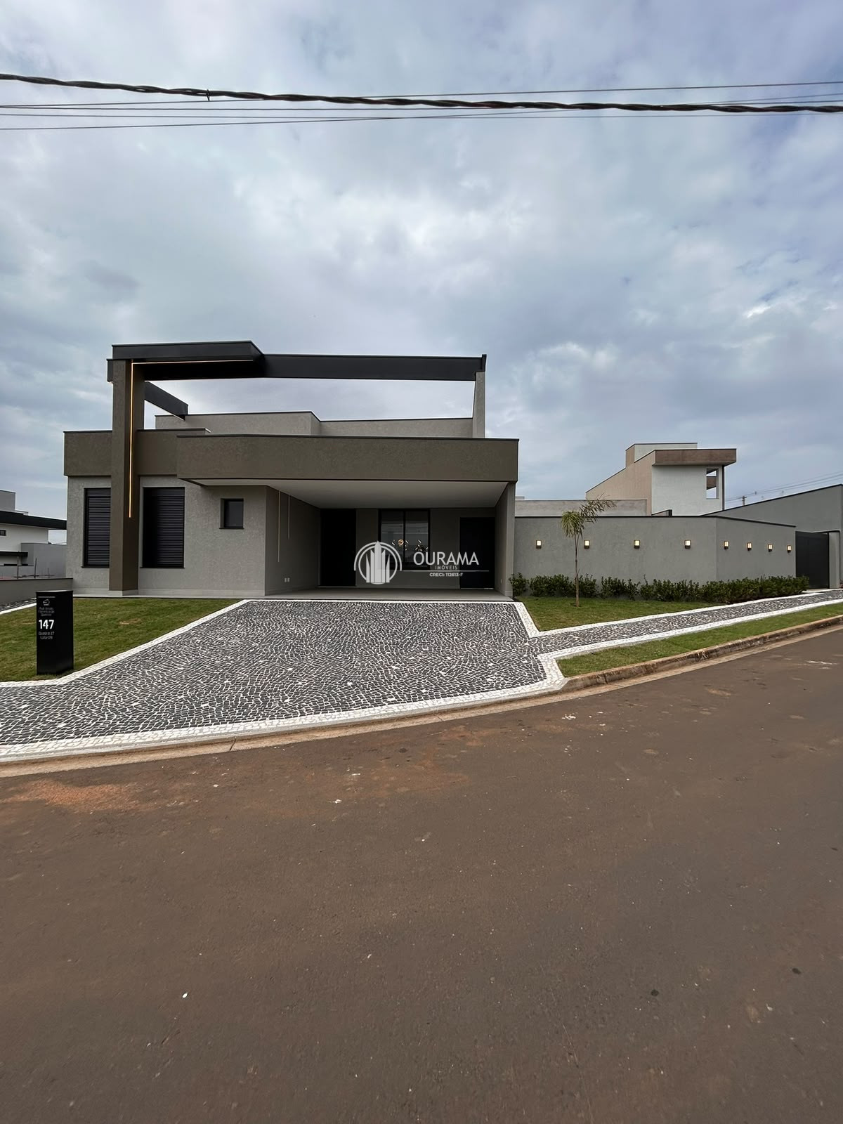 Casa em condomínio em Jardim Recanto das Águas