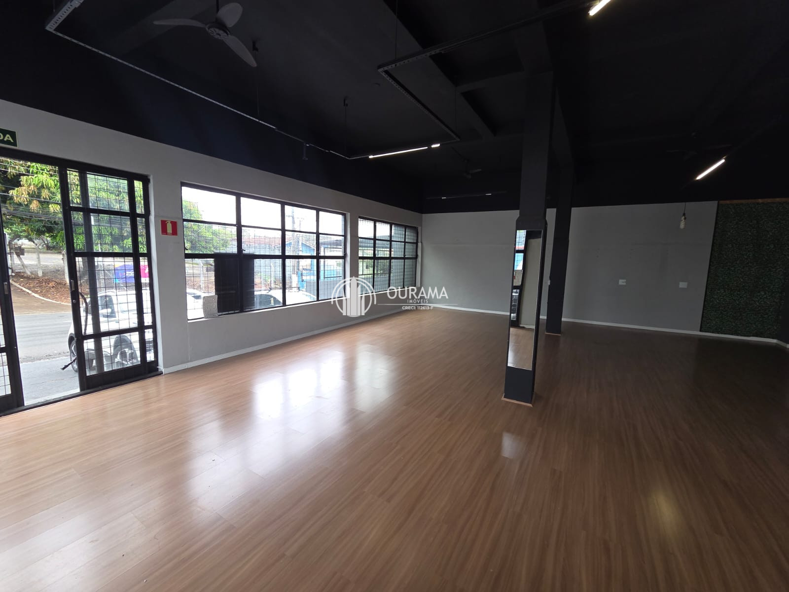 Salão Comercial / Loja à venda (R$ 1.200.000,00) ou locação (R$ 3.200,00/mês), 130m² - Nova Americana - Americana/SP — foto 3