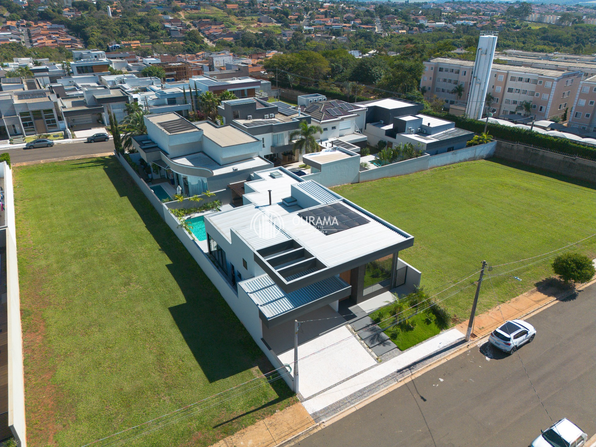 Casa em condomínio em Jardim Phillipson Park