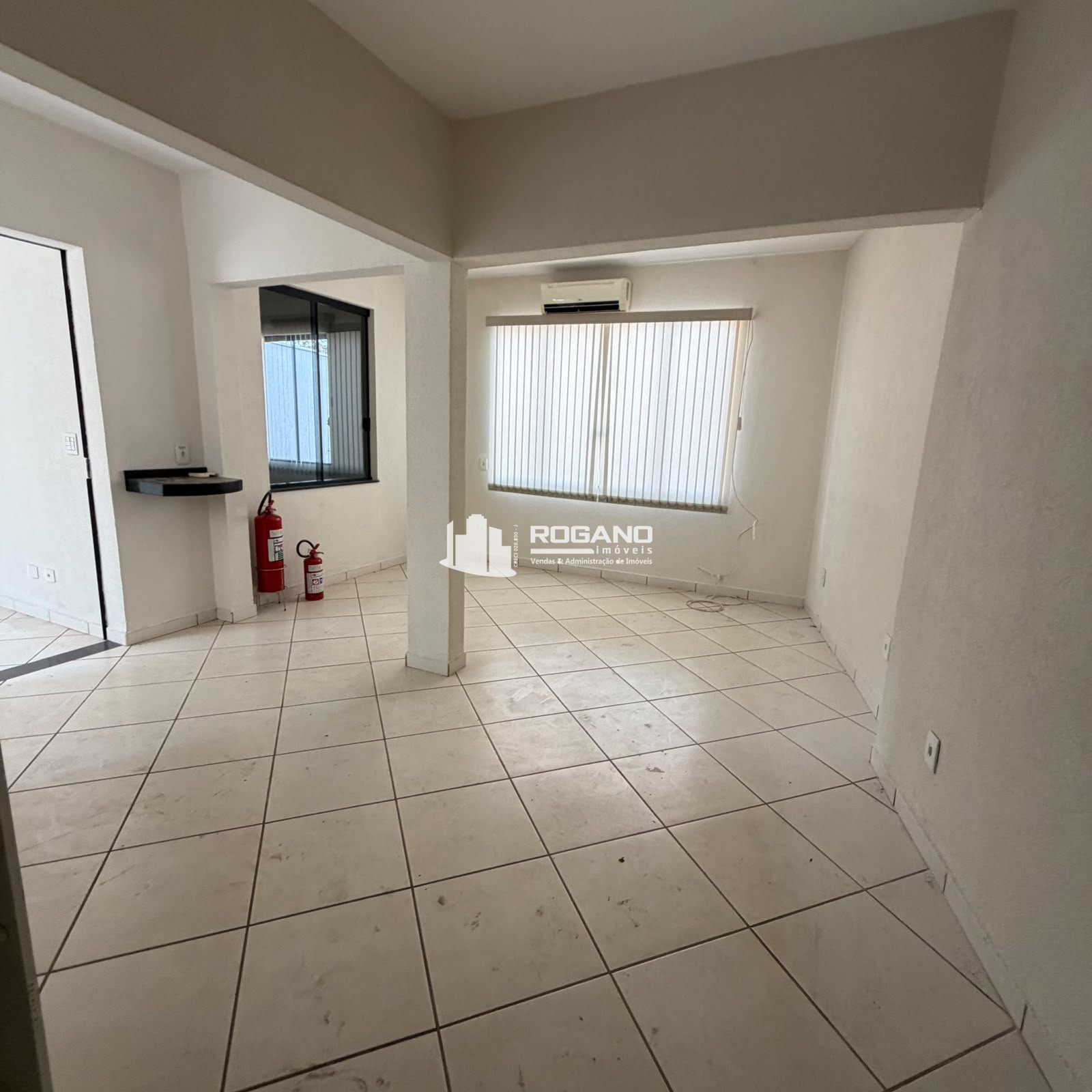 Casa comercial em Vila Medon