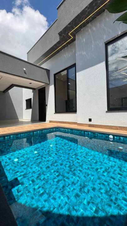 Casa em Parque Novo Mundo