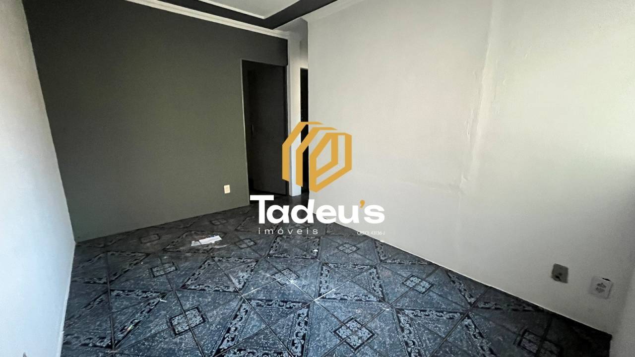 Apartamento em Conjunto Habitacional Roberto Romano