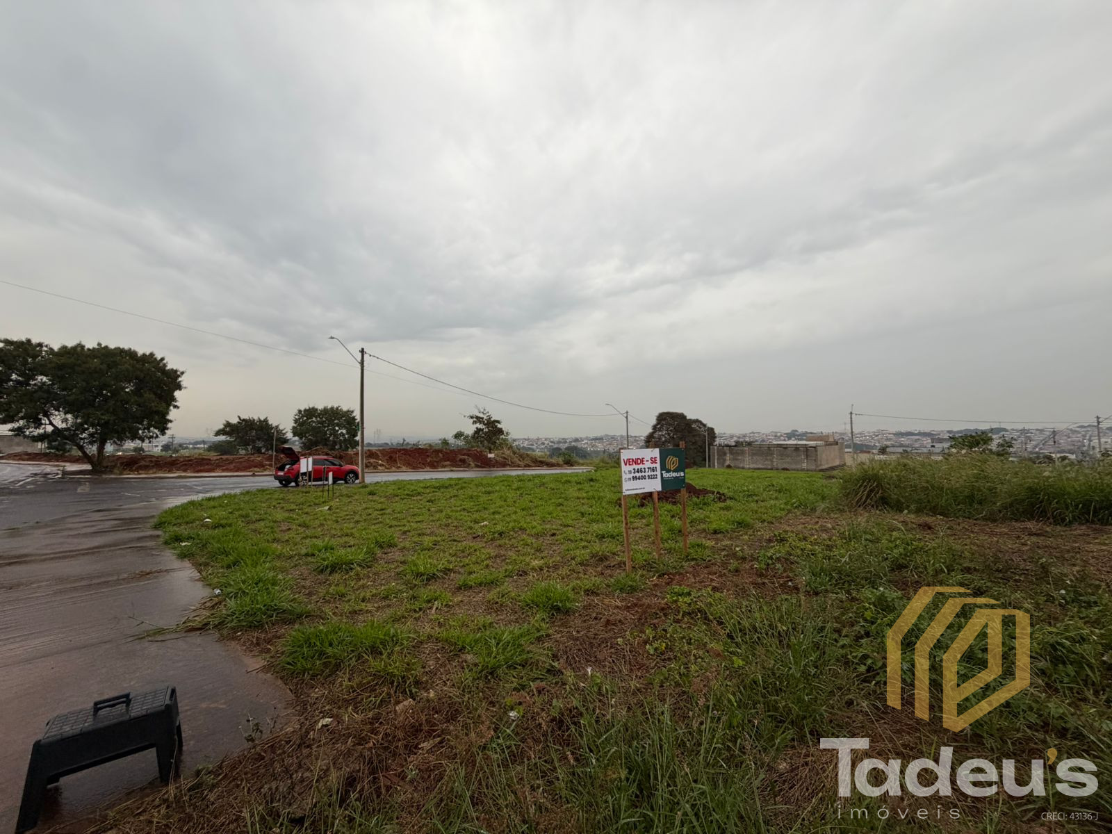 Terreno / Lote em Jardim Itapuã