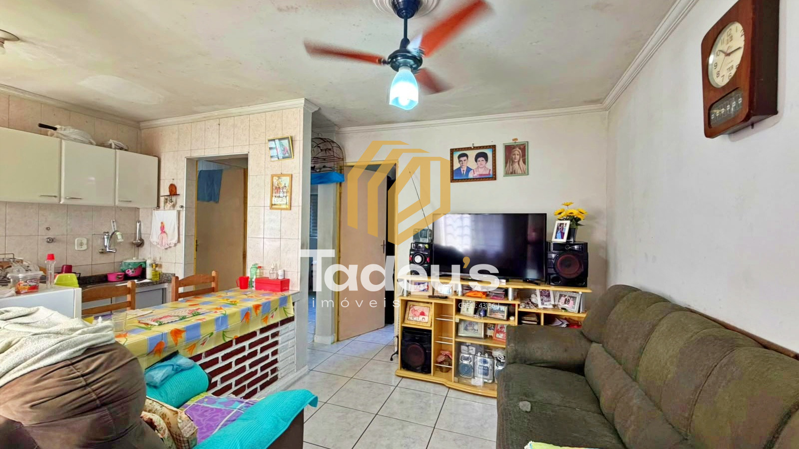 Apartamento em Conjunto Habitacional Roberto Romano