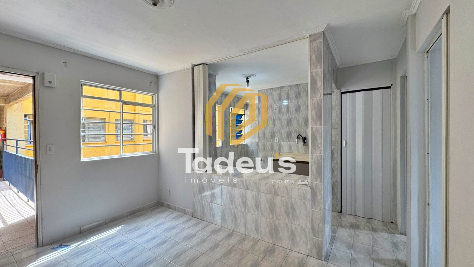Apartamento em Conjunto Habitacional Roberto Romano