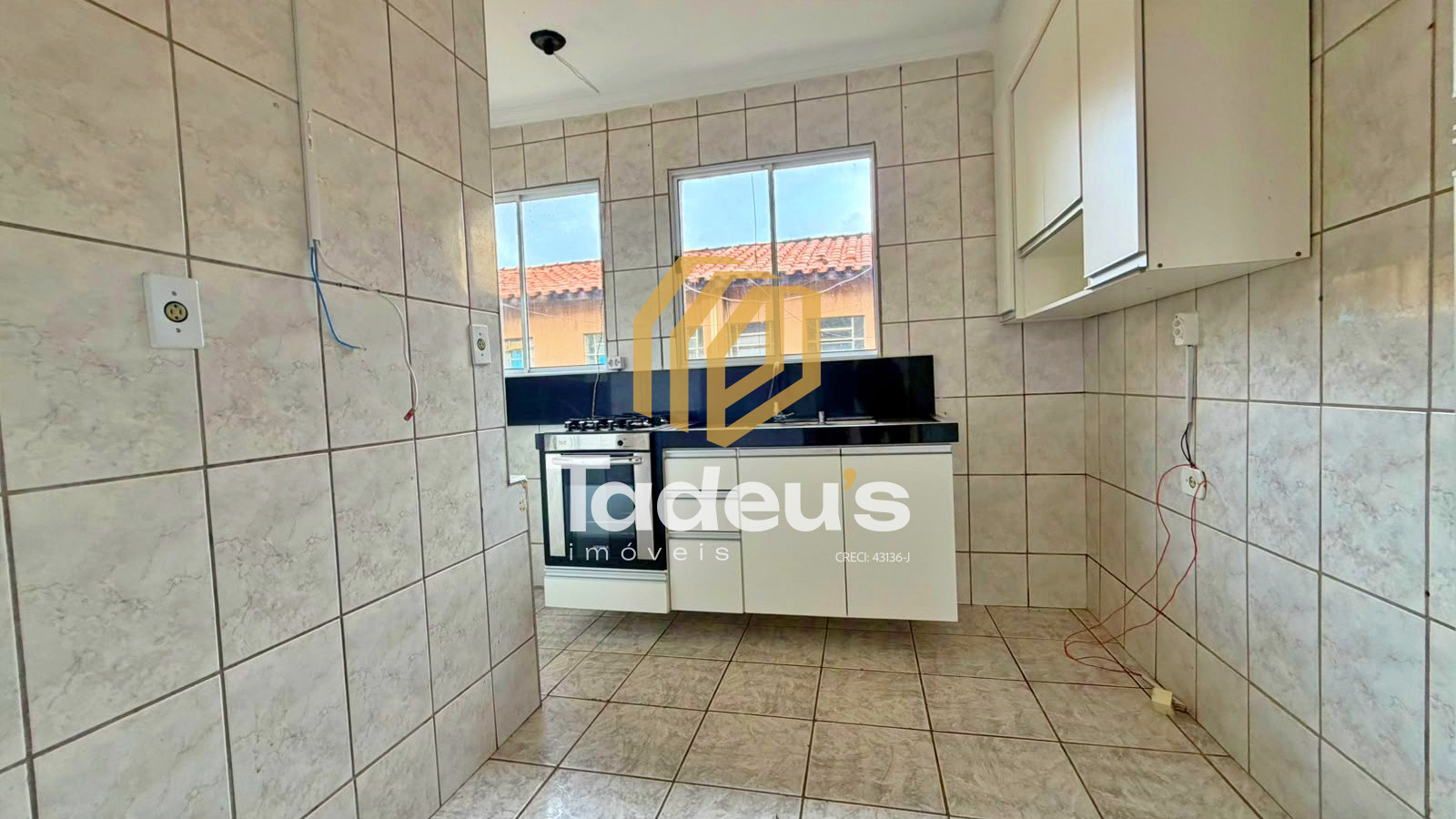 Apartamento com 2 dormitórios para locação, 43m² por R$ 1.000,00/mês - Conjunto Habitacional Roberto Romano - Santa Bárbara D'Oeste/SP — foto 1