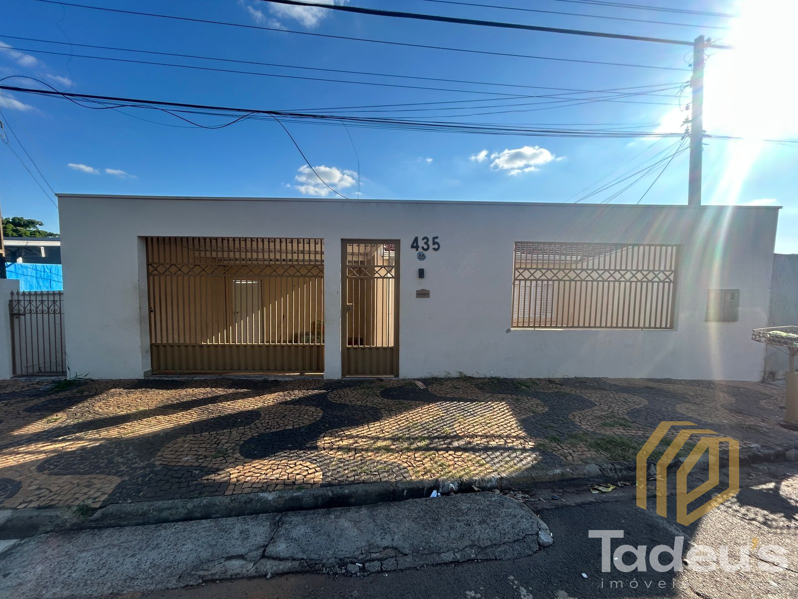 Casa em Conjunto Habitacional 31 de Março