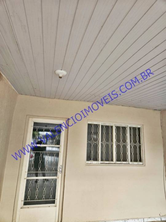 Casa em Jardim dos Lírios
