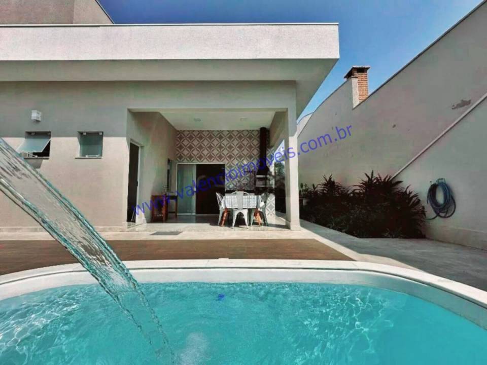 Casa em condomínio em Parque Nova Carioba