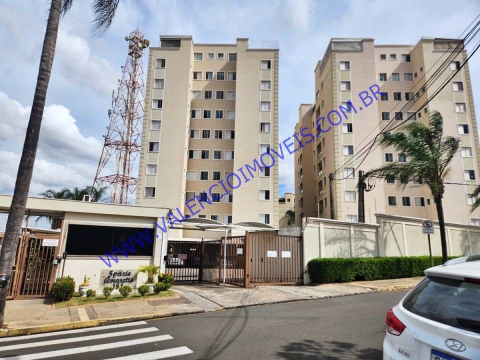 Apartamento em Vila Omar