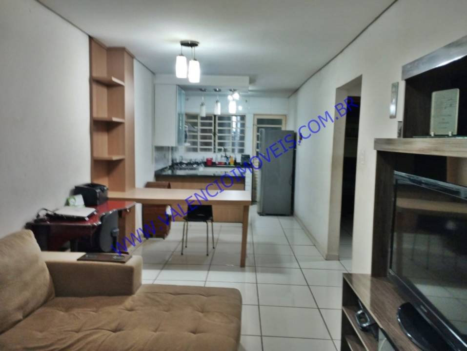 Casa em Jardim dos Lírios